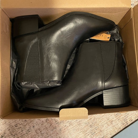 NWT Zara Black Leather Ankle Boots, Size EU 38, NIB - Picture 2 of 9